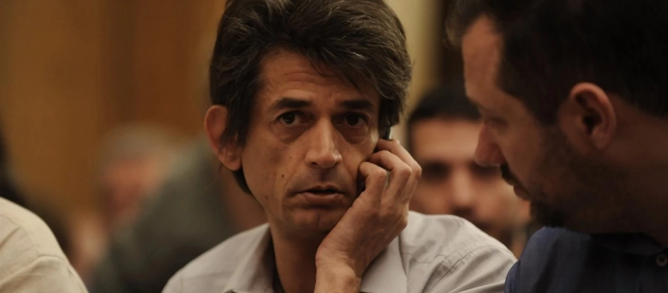 «Πάρτι» στο Twitter για τις ευχές του Ν.Καρανίκα στο νεκρό Όσκαρ Ουάιλντ (φώτο)